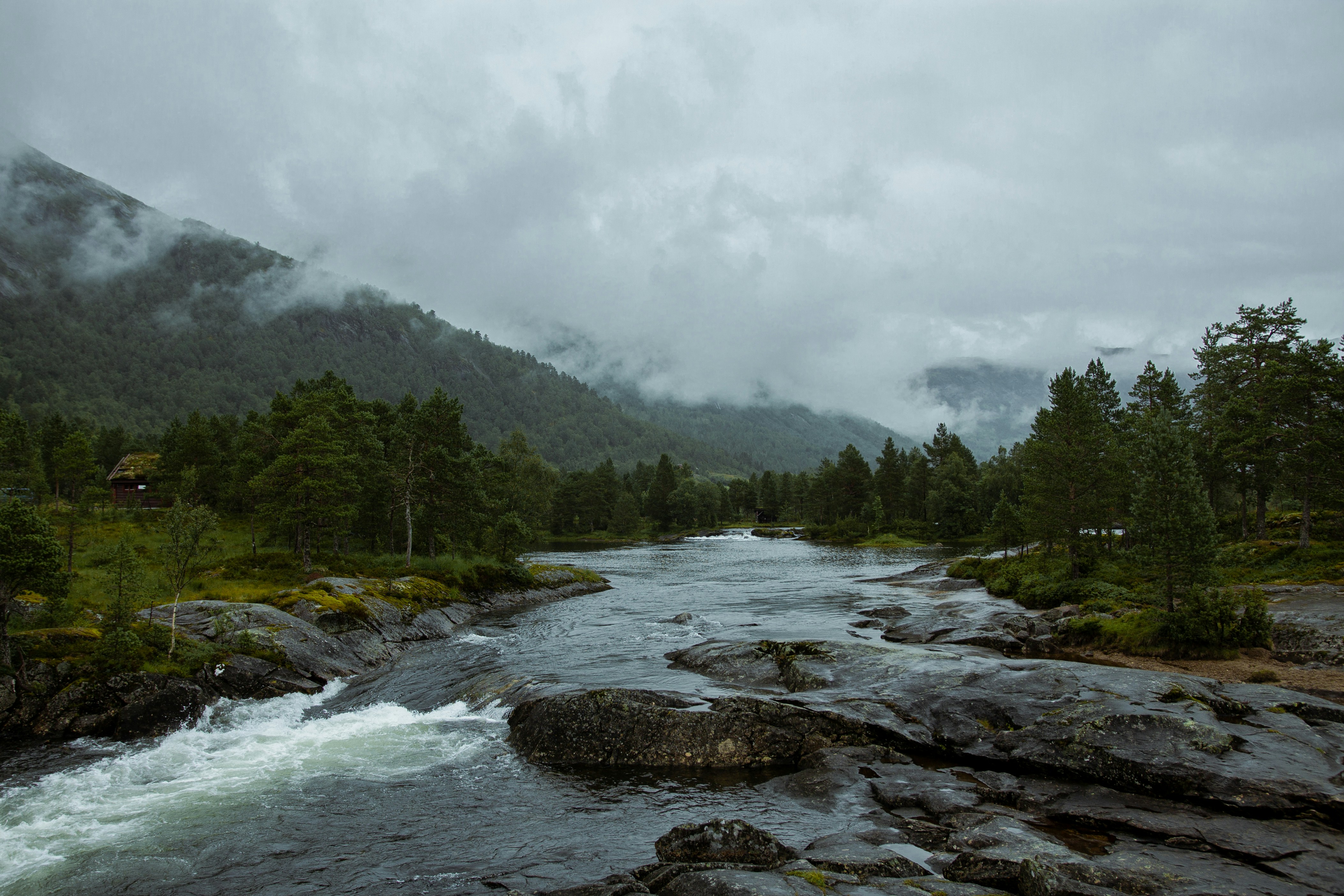 Norwegische Landschaft – ELDRMANNR